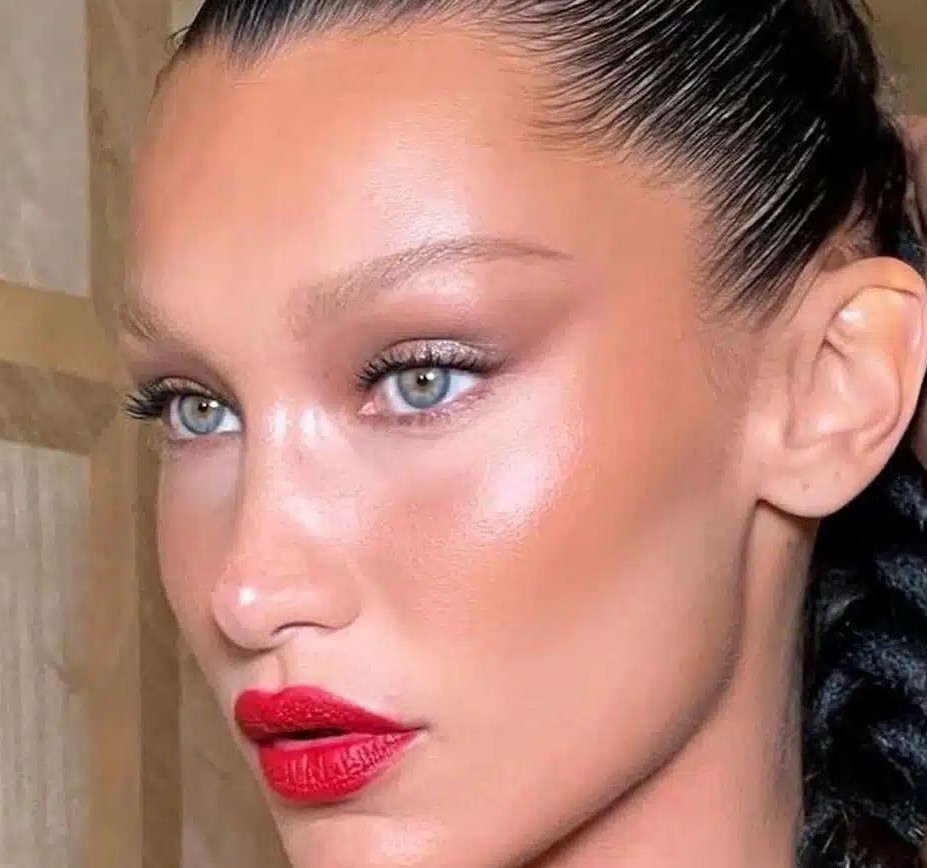 Bella Hadid eyelid surgery Bella Hadid eyelid surgery